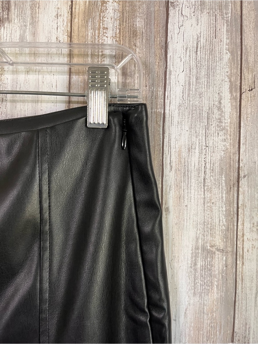 NWT MESHKI Vanessa Faux Leather Split Pants Black Size M - Picture 5 of 7